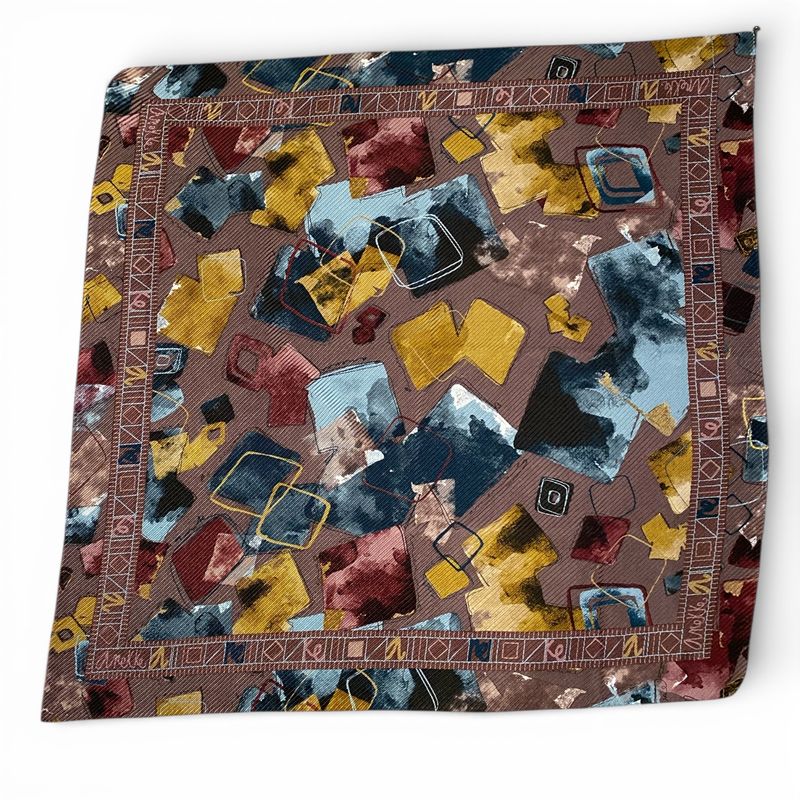 Anekke Skjerf i Brown/Multi