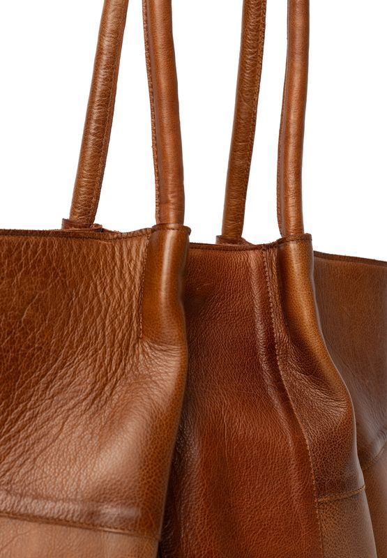 RE:Designed By Dixie Mane Small Toutebag Walnut