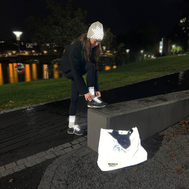Morild Sølvfaks lue med refleks, tåkegrå