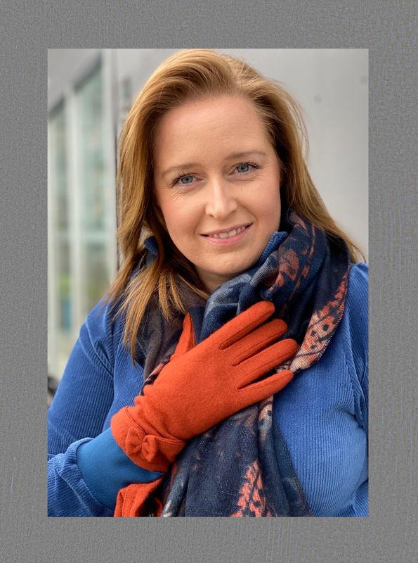 Rosenvinge Ellen ullvanter i dark orange
