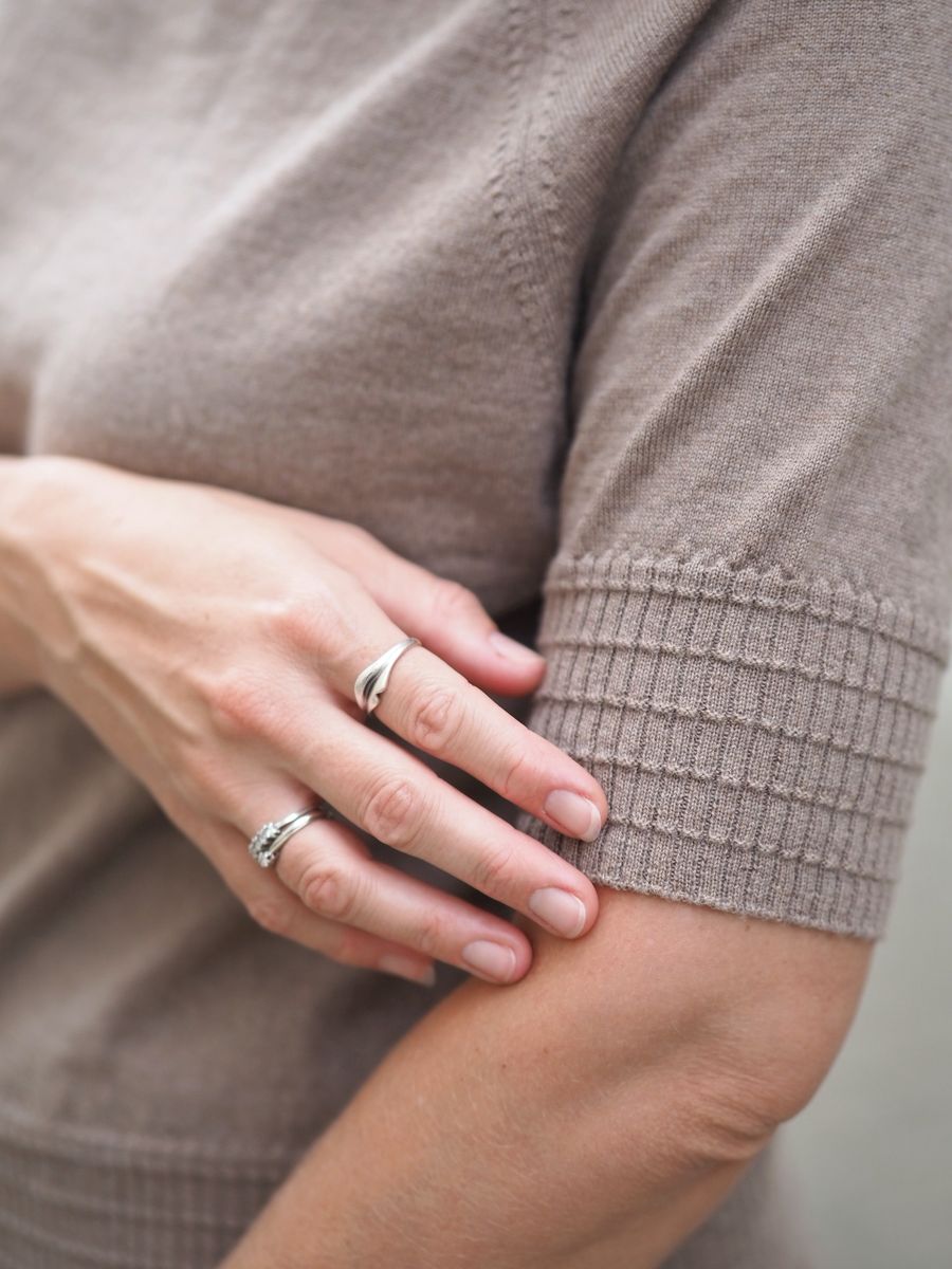 Makeløs Frei Genser i Beige