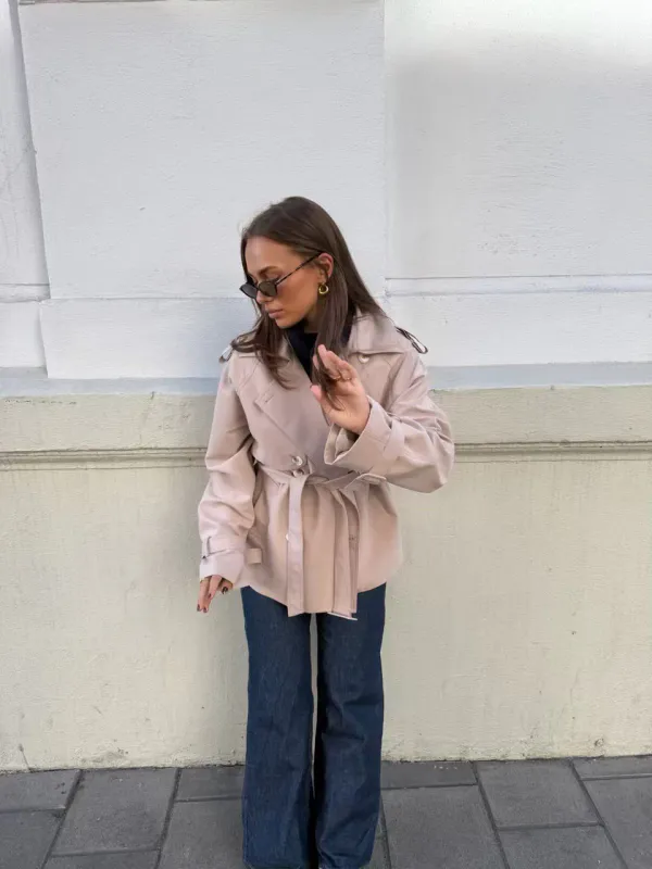 Clermonte Cala Trench Coat i Sand
