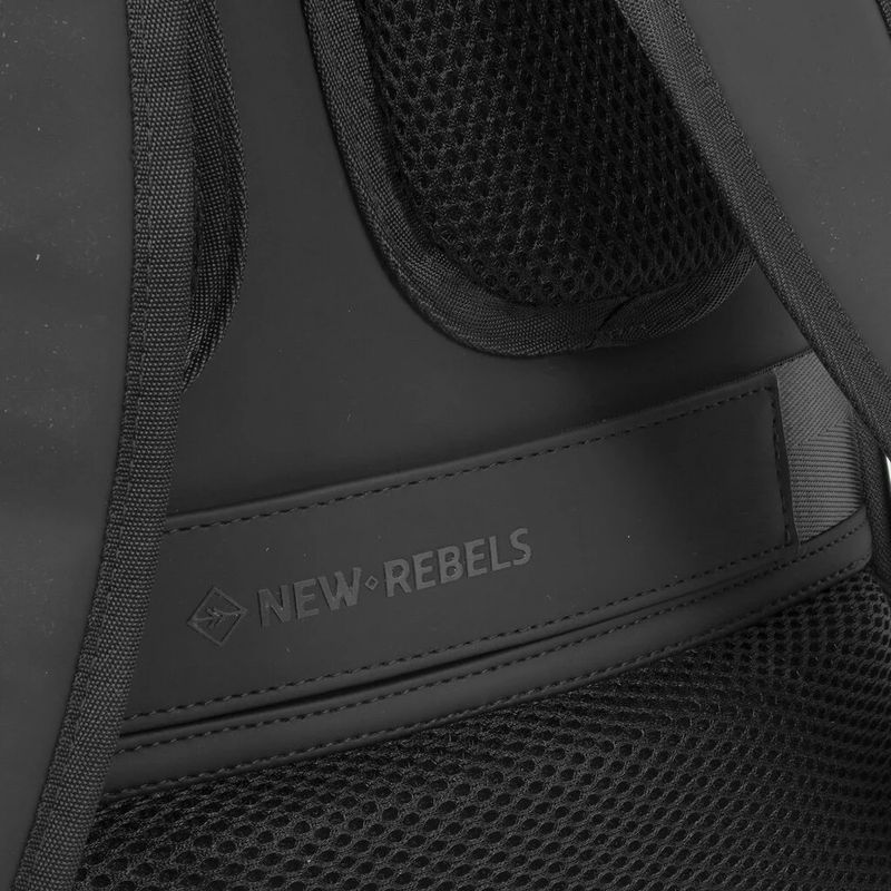 New Rebels William Milwaukee Handel Backpack Black