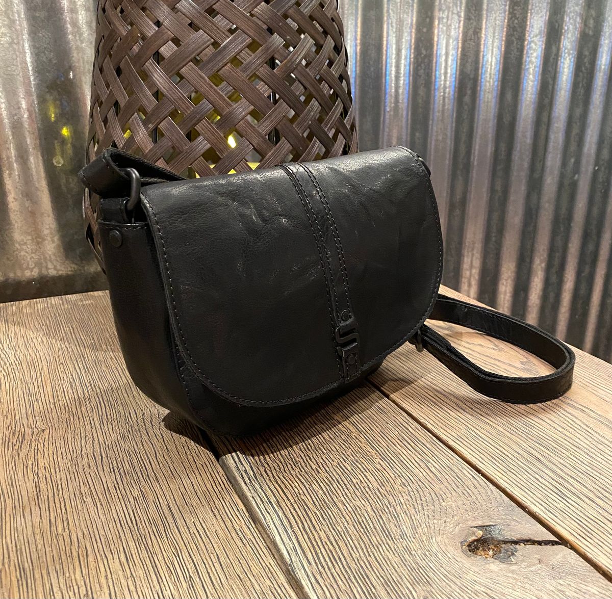 S & S Crossover Black