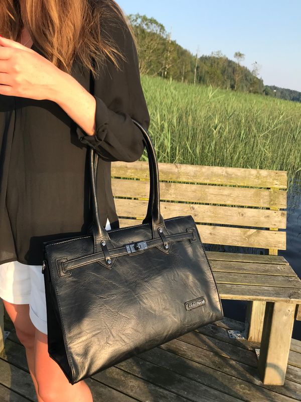 Giulia Pieralli Classic Handbag i Black