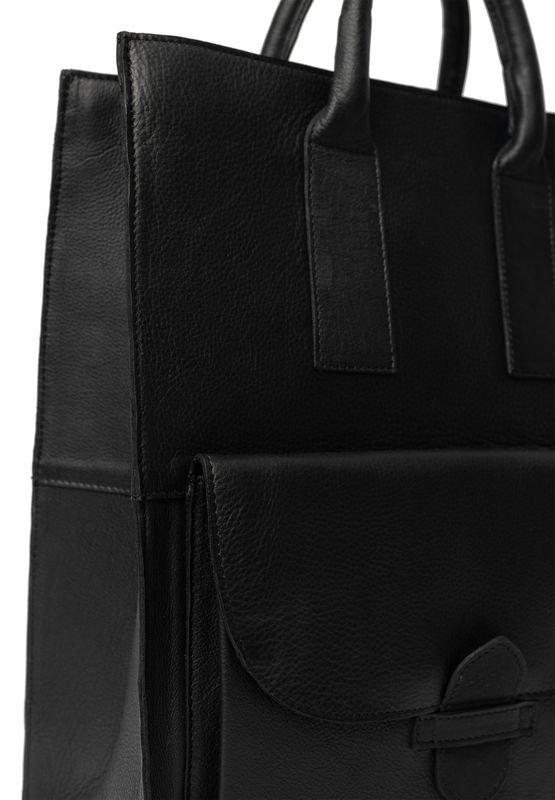 RE: Designed Felicia Urban Black
